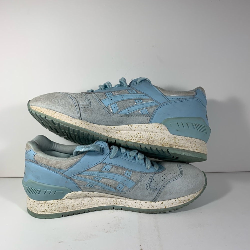 Women’s 9 ASICS - Picture 5 of 7